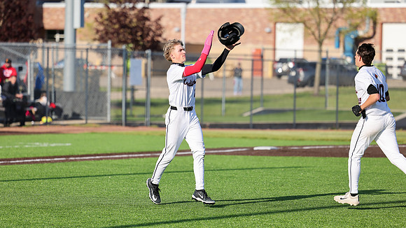 5-7-26 VARSITY vs. Middleton 100(.020) (379)