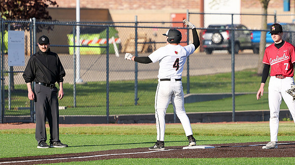 5-7-26 VARSITY vs. Middleton 100(.020) (422)
