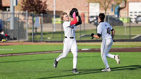 5-7-26 VARSITY vs. Middleton 100(.020) (381)