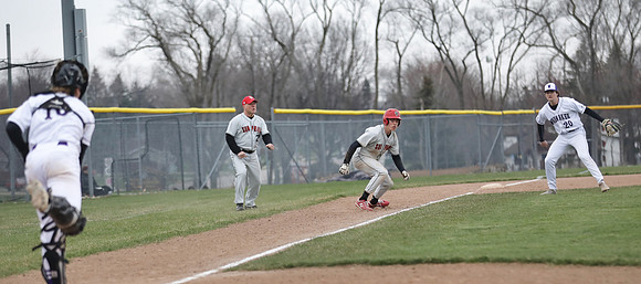 4-29-22 vs. Sun Prairie  (64)