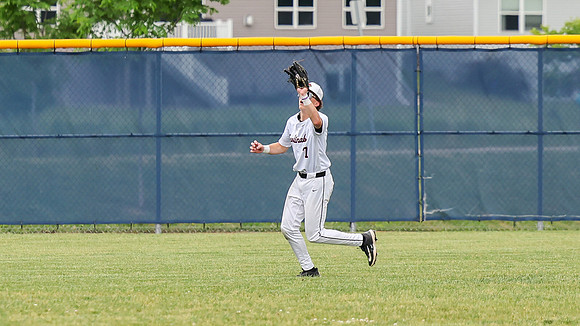 6-9-26 VARSITY Sectional vs. Verona (188)