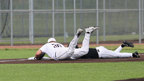 6-9-26 VARSITY Sectional vs. Verona (215)