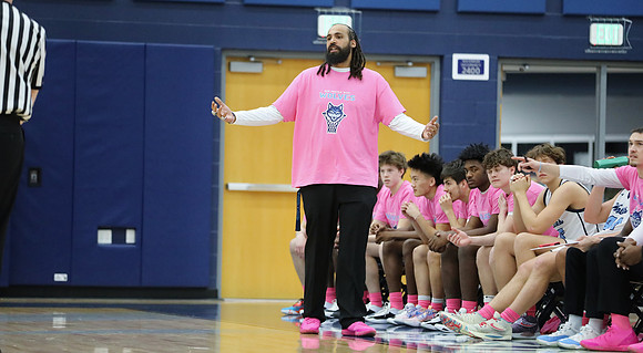 Coach Chris Davis  (8)