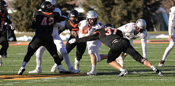 6 Joey Stutzman (48)