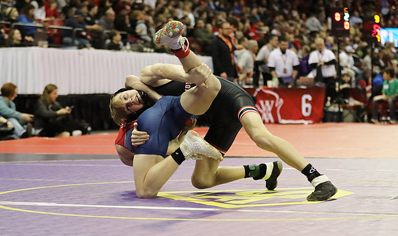Sun Prairie 120 lbs. Chris Anderson Match #1  (7)
