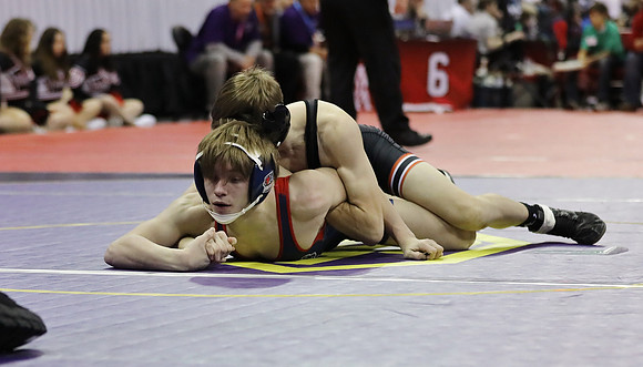 Sun Prairie 120 lbs. Chris Anderson Match #1  (22)