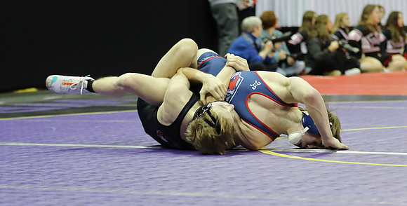 Sun Prairie 120 lbs. Chris Anderson Match #1  (24)