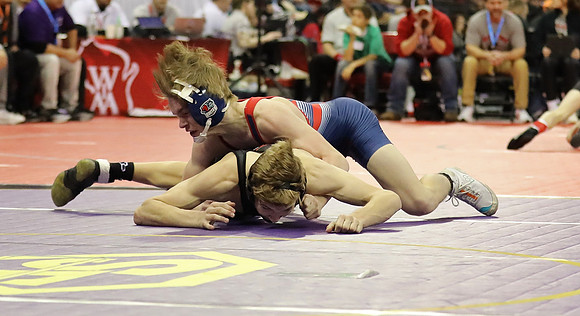 Sun Prairie 120 lbs. Chris Anderson Match #1  (36)