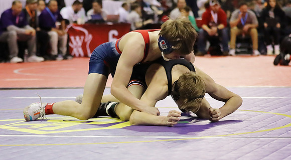 Sun Prairie 120 lbs. Chris Anderson Match #1  (34)