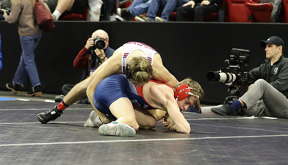 Sun Prairie 132 lbs. Parker Olson Match #1 State Tournament 2023    (7)
