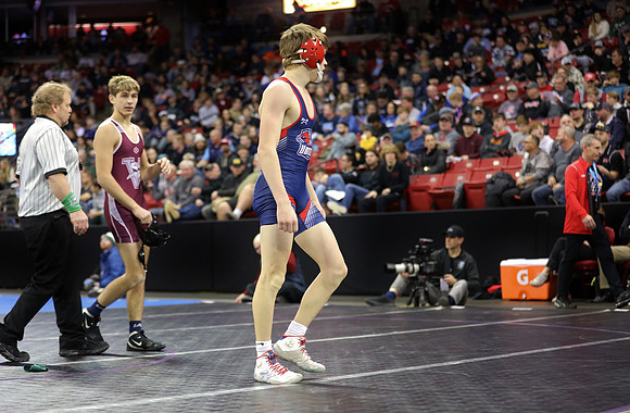 Sun Prairie 132 lbs. Parker Olson Match #1 State Tournament 2023    (51)