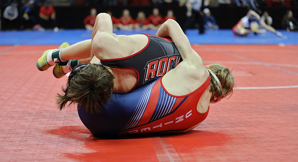 Sun Prairie 138 lbs. Dylan Muehlenberg Match #1 State Tournament 2023 (21)