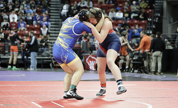Sun Prairie 165 lbs. Sophia Bassino Match #1 at State Tournament 2023  (6)