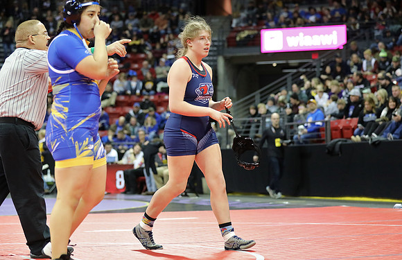 Sun Prairie 165 lbs. Sophia Bassino Match #1 at State Tournament 2023  (22)