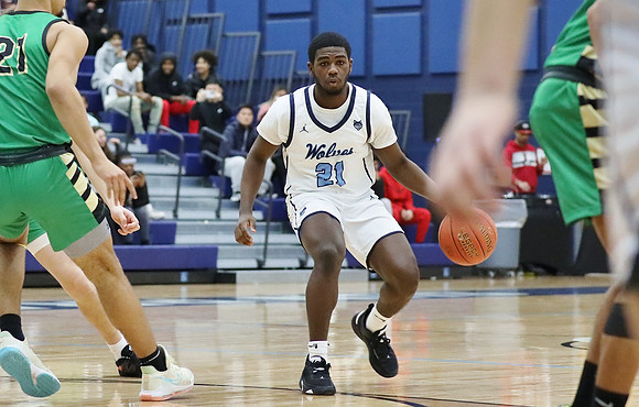 21 Brandon Jones Jr (24)