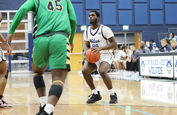 21 Brandon Jones Jr (33)