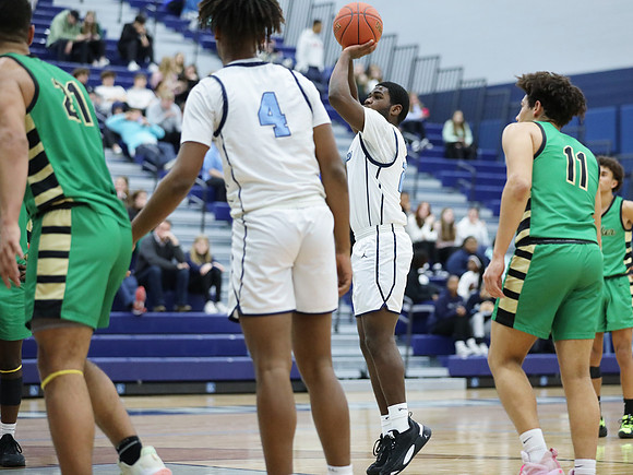 21 Brandon Jones Jr (34)
