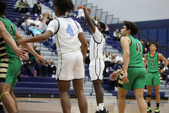 21 Brandon Jones Jr (35)