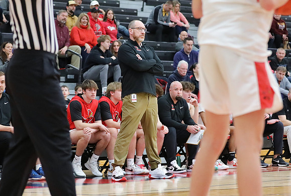 Coach Steve Maselter (5)