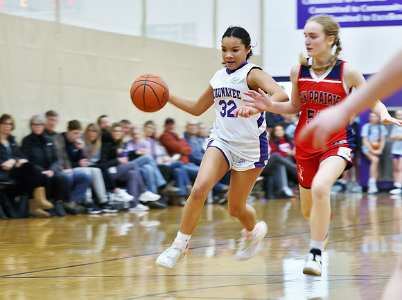 3-12-23 7th Grade Girls Sun Prairie (Cleveland) vs. Waunakee (17)