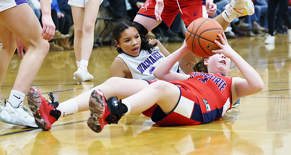 3-12-23 7th Grade Girls Sun Prairie (Cleveland) vs. Waunakee (39)