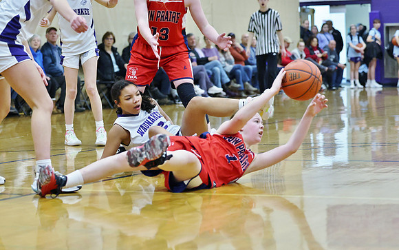 3-12-23 7th Grade Girls Sun Prairie (Cleveland) vs. Waunakee (41)