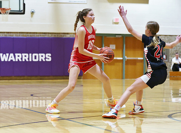 3-12-23 7th Grade Girls Champiosnhip Shullsburg vs. Hortonville Black (15)