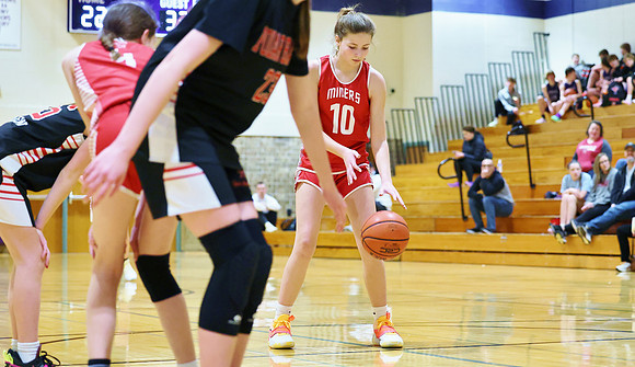 3-12-23 7th Grade Girls Champiosnhip Shullsburg vs. Hortonville Black (22)