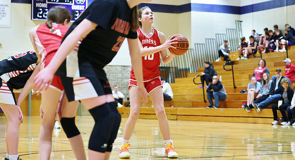 3-12-23 7th Grade Girls Champiosnhip Shullsburg vs. Hortonville Black (23)