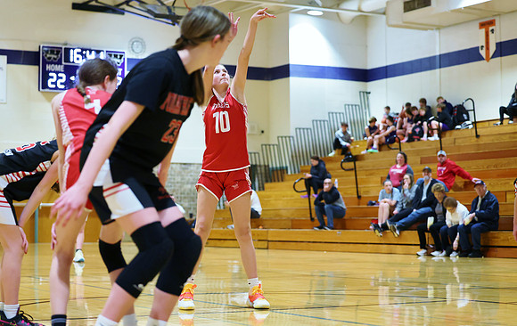 3-12-23 7th Grade Girls Champiosnhip Shullsburg vs. Hortonville Black (27)