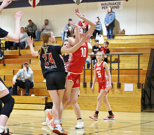 3-12-23 7th Grade Girls Champiosnhip Shullsburg vs. Hortonville Black (32)
