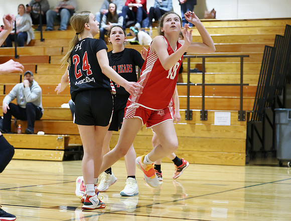 3-12-23 7th Grade Girls Champiosnhip Shullsburg vs. Hortonville Black (34)