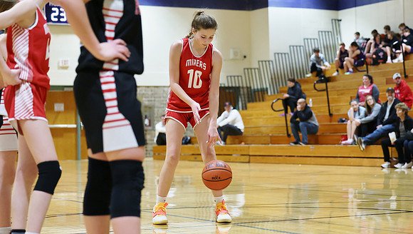 3-12-23 7th Grade Girls Champiosnhip Shullsburg vs. Hortonville Black (36)