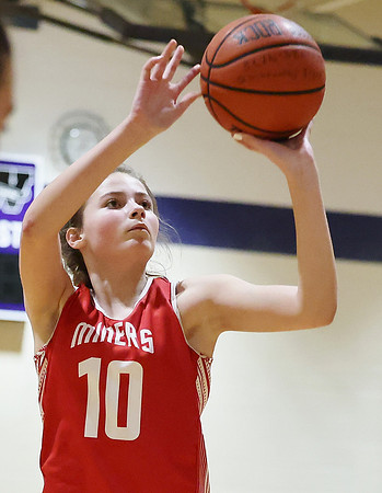3-12-23 7th Grade Girls Champiosnhip Shullsburg vs. Hortonville Black (47)