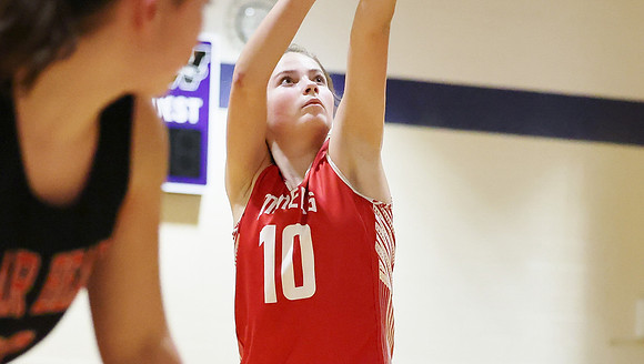 3-12-23 7th Grade Girls Champiosnhip Shullsburg vs. Hortonville Black (49)