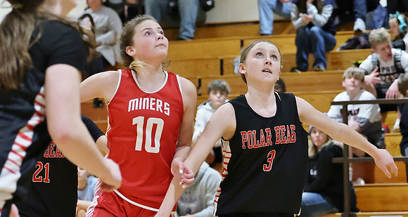 3-12-23 7th Grade Girls Champiosnhip Shullsburg vs. Hortonville Black (61)