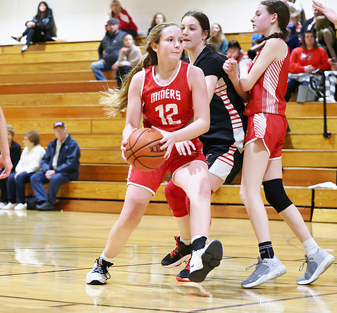 3-12-23 7th Grade Girls Champiosnhip Shullsburg vs. Hortonville Black (64)