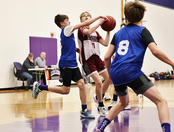 3-12-23 6th Grade Boys Lake Mills vs. Holmen (19)