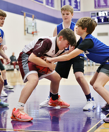 3-12-23 6th Grade Boys Lake Mills vs. Holmen (27)