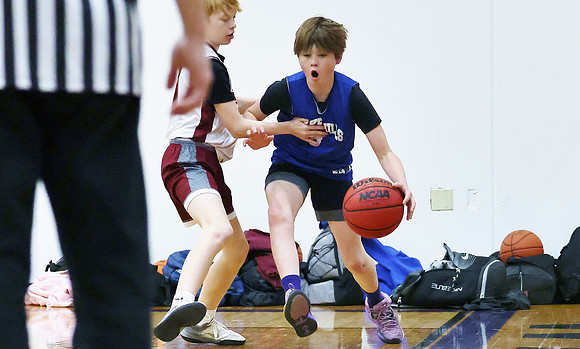 3-12-23 6th Grade Boys Lake Mills vs. Holmen (78)