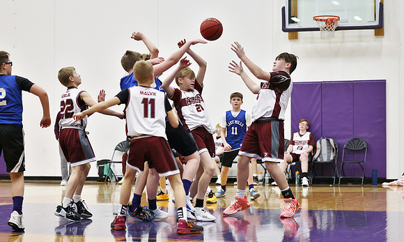 3-12-23 6th Grade Boys Lake Mills vs. Holmen (81)