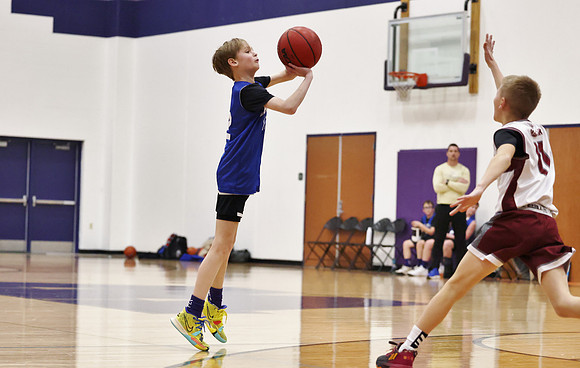 3-12-23 6th Grade Boys Lake Mills vs. Holmen (91)