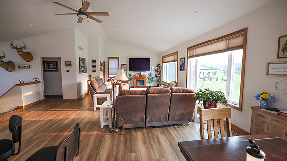 150 Great Room, Dining and Kitchen Areas (1)
