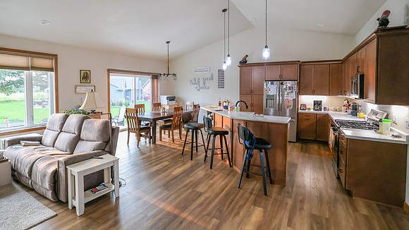 150 Great Room, Dining and Kitchen Areas (6)