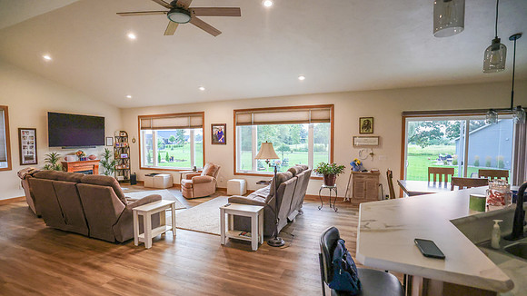 150 Great Room, Dining and Kitchen Areas (15)