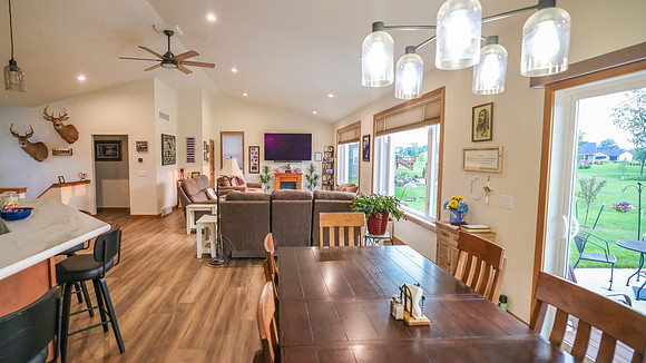150 Great Room, Dining and Kitchen Areas (16)