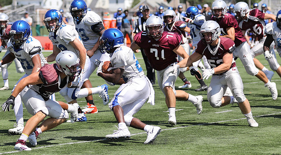 3 UWL 2018 Pre Season Scrmmage vs. U of Dubuque  (211)