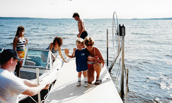 1987 (9)