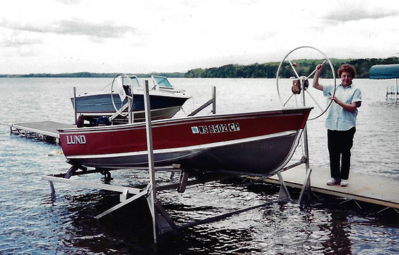 1995 (9)
