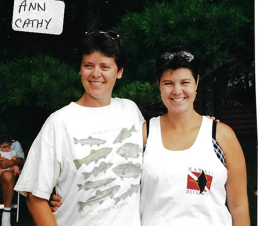 1999 (32)